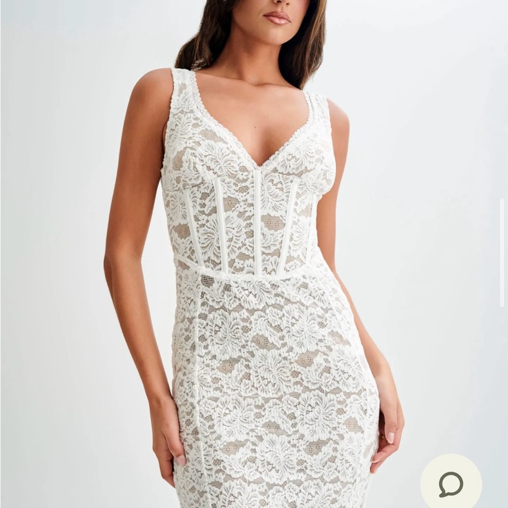 Meshki Ivory Lace Midi Dress - Picture 4 of 10